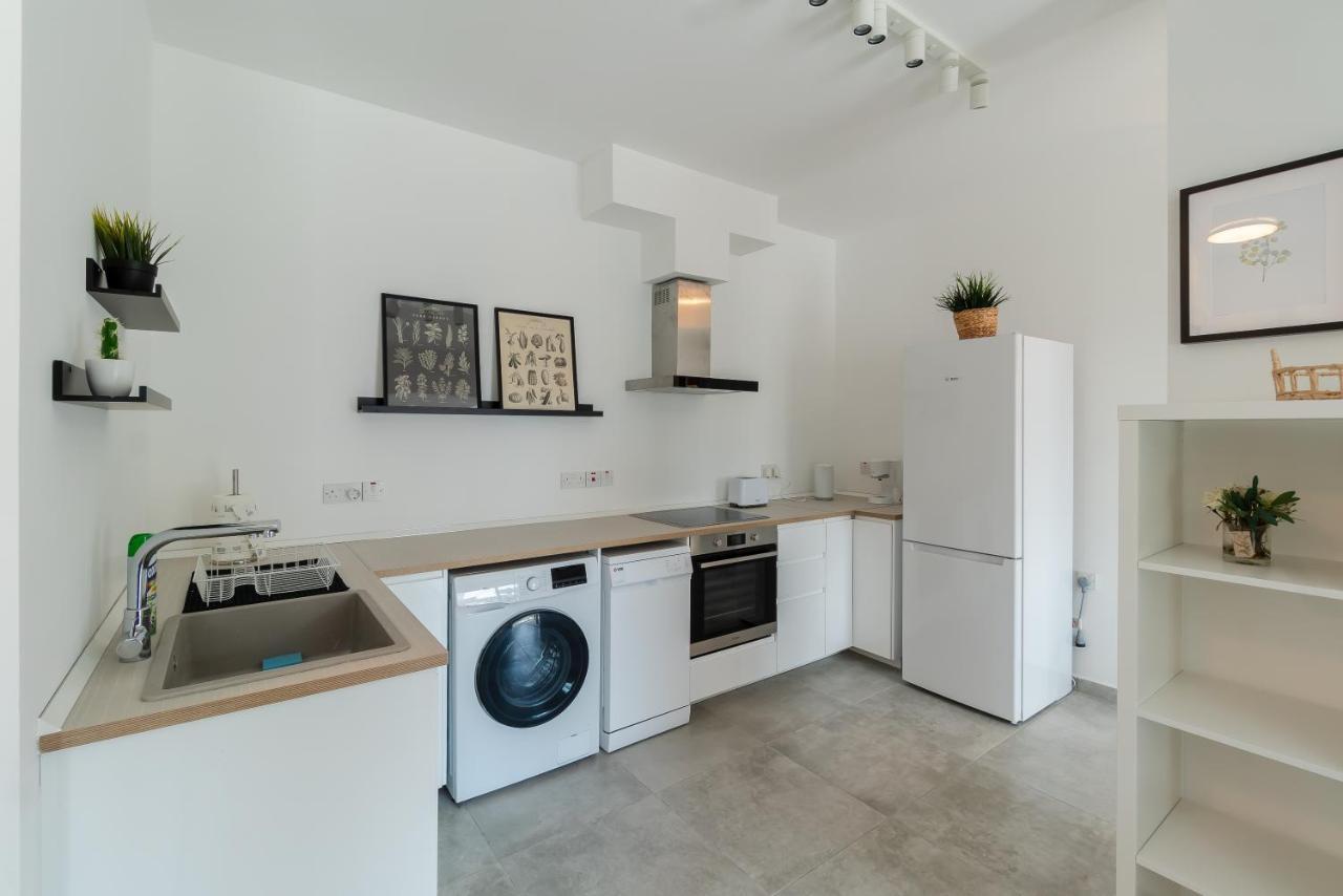Kition City Apartments - Central Location Ларнака Экстерьер фото